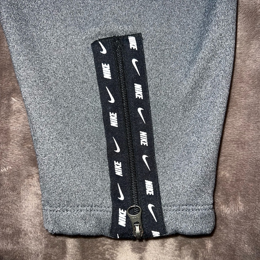 Nike sweatpants - Picture 5 of 5